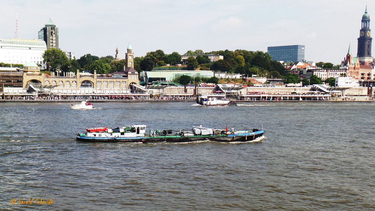 STÖR (H 5008) am 1.9.2016, Hamburg, Elbe Höhe Landungsbrücken /
Bunkerboot / BRT 95 / Lüa 33,09 m, B 5,01 m, Tg 1,6 m / 1 Diesel, MWM, 125 kW (170 PS) / gebaut 1961 bei Scheel & Jöhnk Schiffswerft, Hamburg / Eigner: SECO Bunker-Service, Hamburg /
