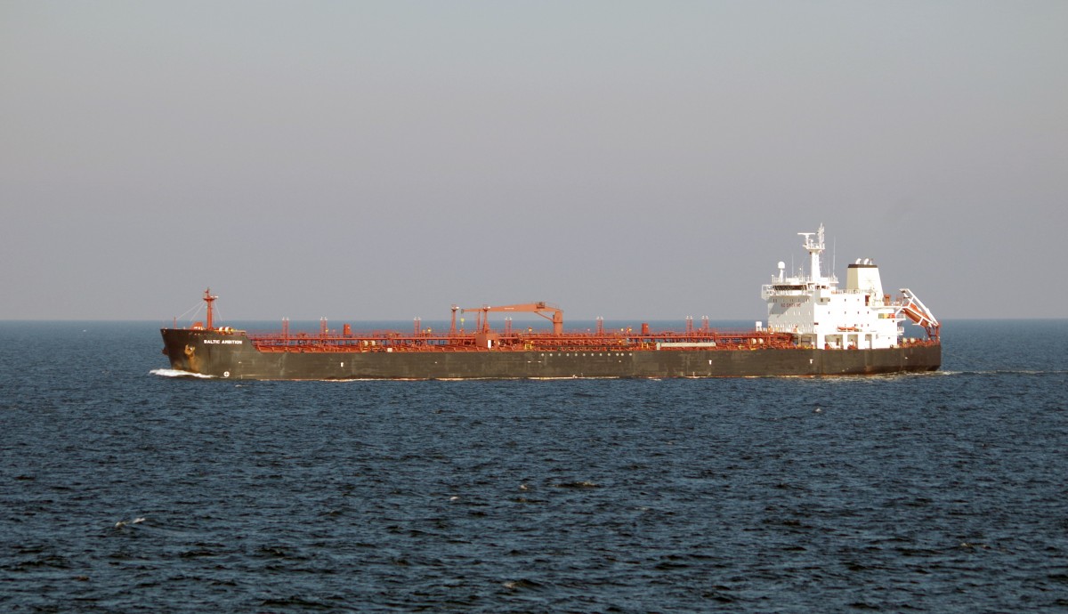 Tanker Baltic Ambition am 04.10.14 auf der Ostsee