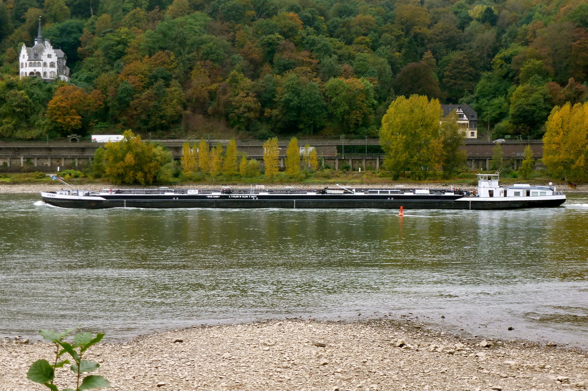 Tankmotorschiff Excalibur, Flagge: Deutschland. Bergfahrt auf dem Rhein bei Unkel. Aufnahmedatum: 17.10.2016