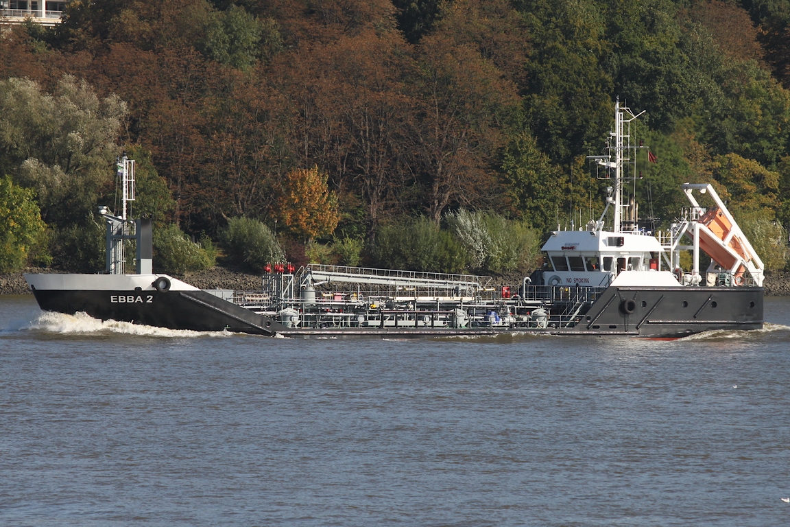 Tankschiff EBBA 2 (IMO 9588914); Datum: 28.09.2025; Aufnahmeort: Elbe/Hafen Hamburg, Deutschland.