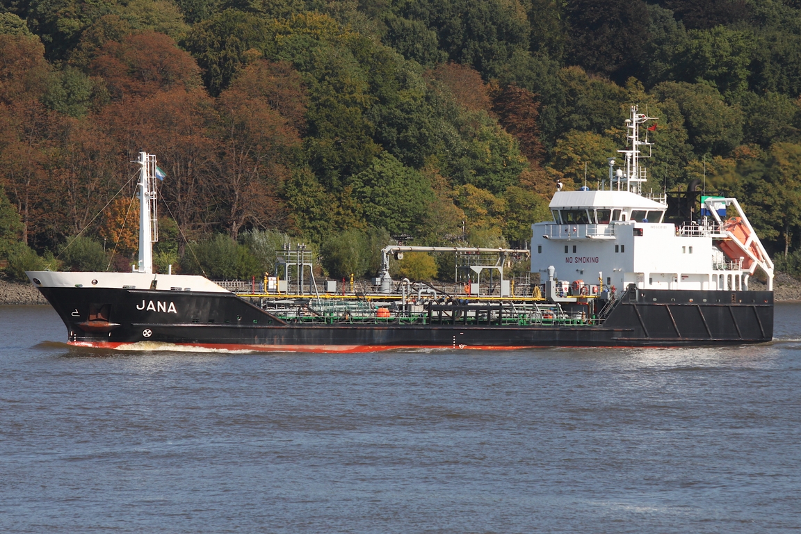 Tankschiff JANA (IMO 9330185); Datum: 28.09.2025; Aufnahmeort: Elbe/Hafen Hamburg, Deutschland.