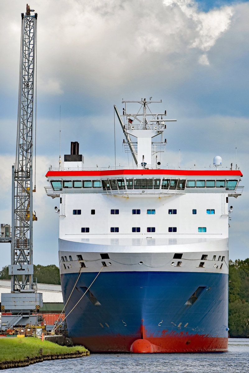 TAVASTLAND (IMO 9334959) am 5.5.2019 im Hafen von Lübeck