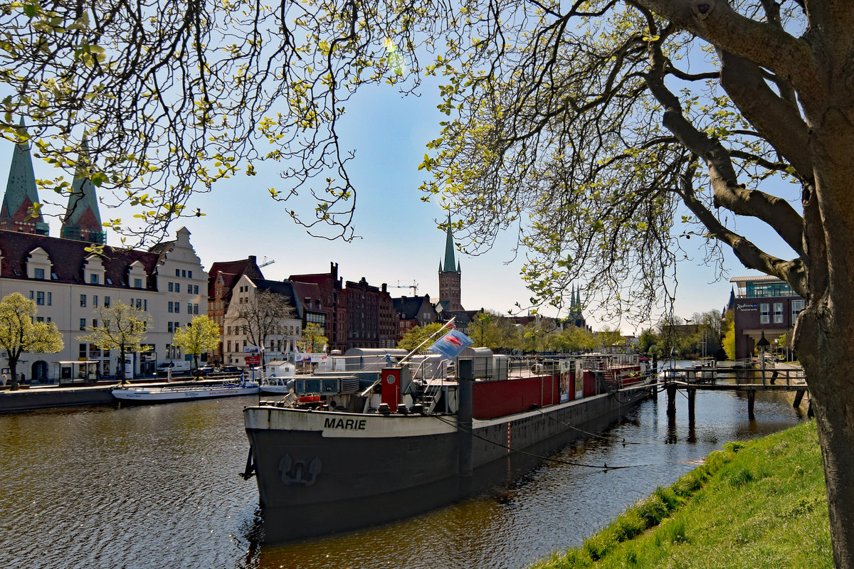 Theaterschiff MARIE am 24.04.2020 in Lübeck