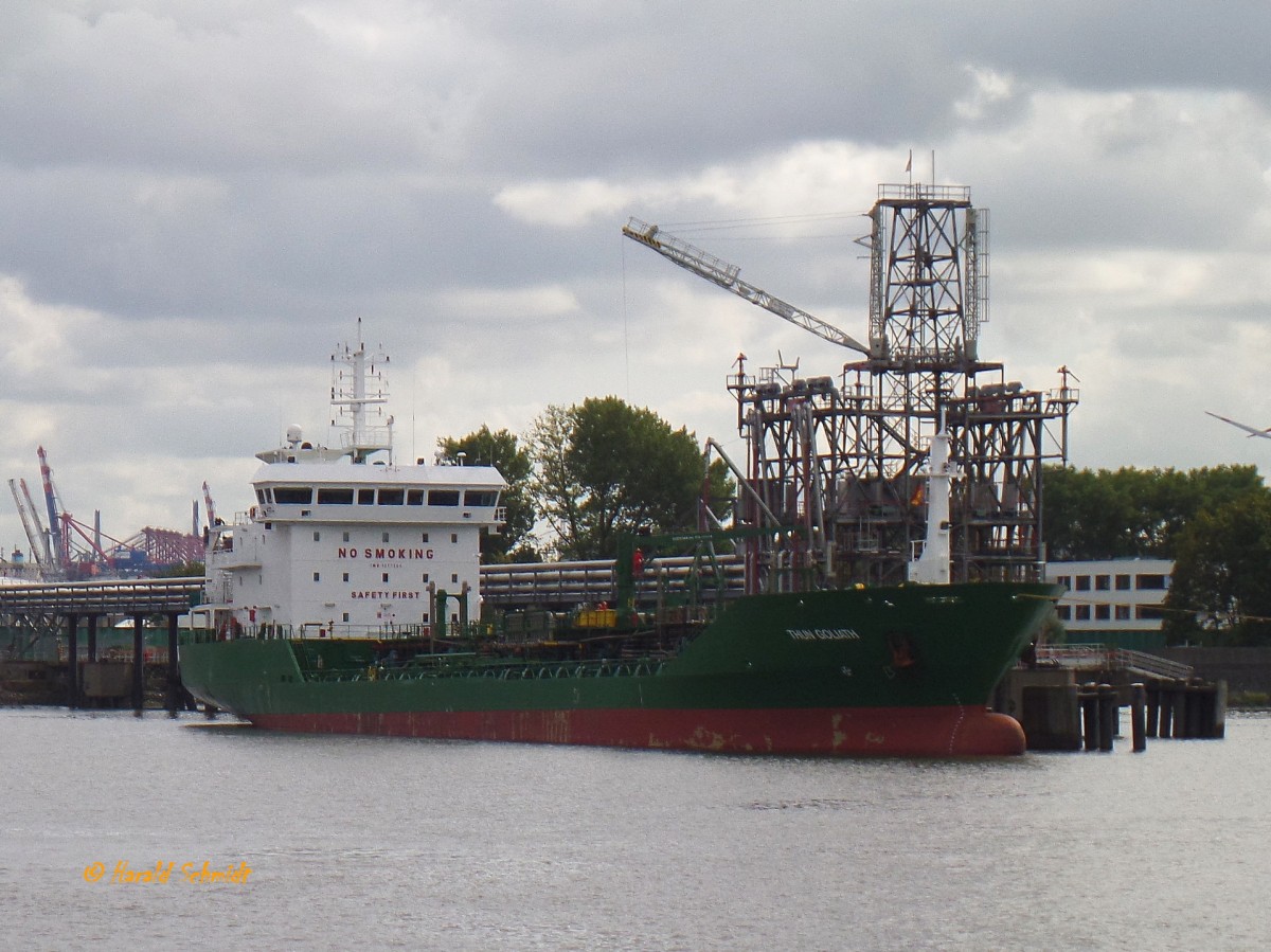 THUN GOLIATH (IMO 9297204) am 8.9.2015, Hamburg, Elbe, Köhlbrandhafen /
Ex-Namen: MARELD  (2004-2007), BRO GOLITH (2007-2012) /
Chemikalien- und Produktentanker / BRZ 4.745 / Lüa 119,0 m, B 16,9 m, Tg 6,77 m / 1 Diesel, MAN BL 32/40, 3840 kW (5.222 PS), 12 kn  / gebaut 2004 bei Selah Shipyard, Istanbul  / Flagge: Neiderlande, Heimathafen: Delfzijl /
