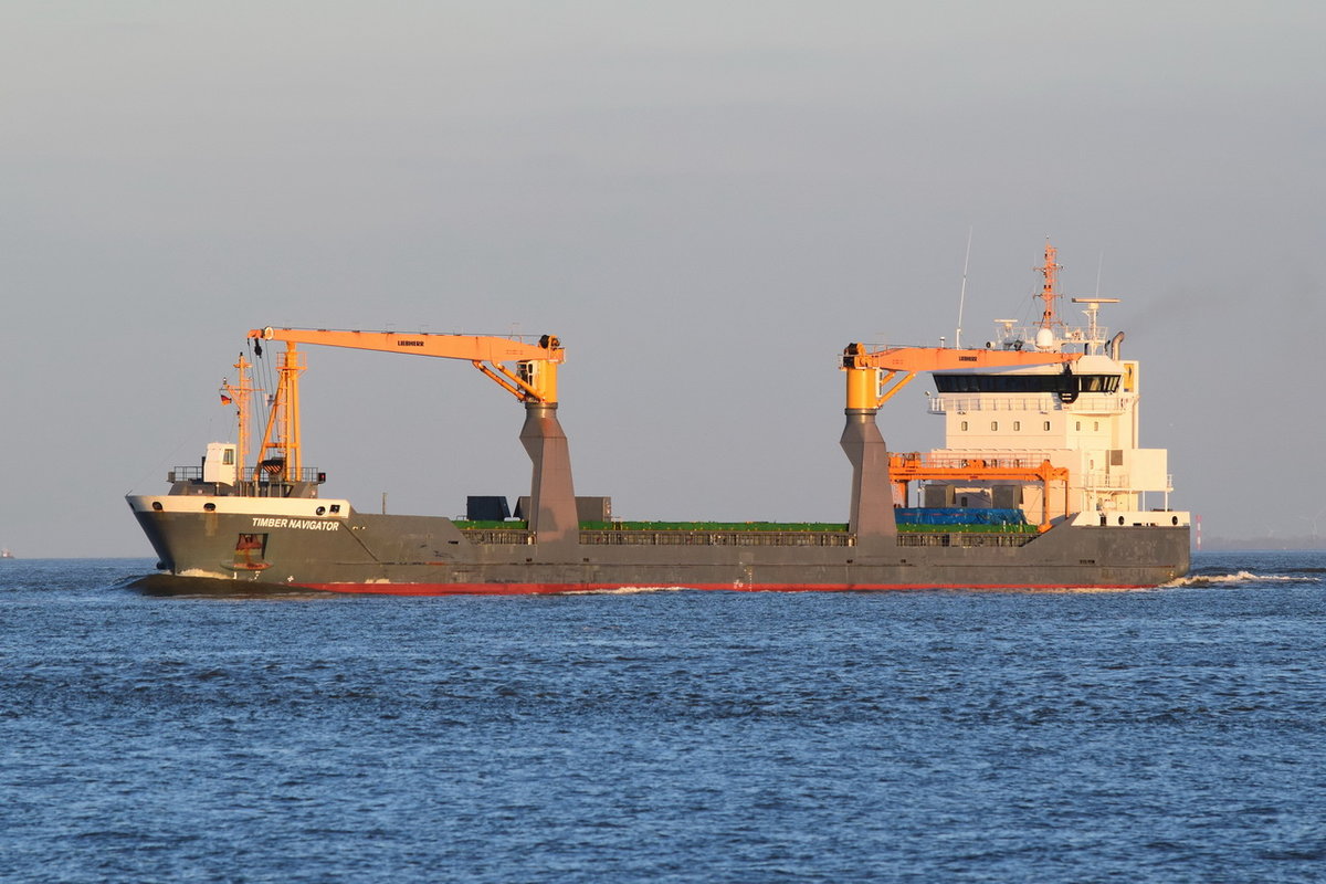 TIMBER NAVIGATOR , General Cargo , IMO 9532824 , Baujahr 2011 , 118 x 16 m , Cuxhaven , 16.03.2020