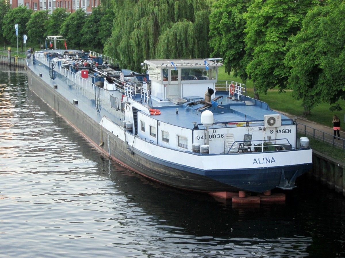 TMS Alina (04000360 , 85 x 9,50) am 22.05.2014 in Berlin-Spandau an der Havel festgemacht.