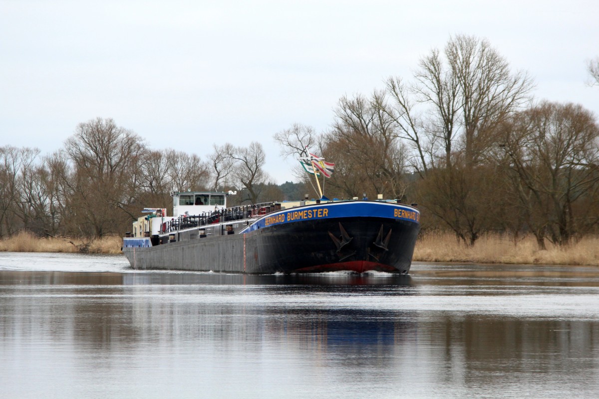 TMS Bernhard Burmester (ENI 08043015 , 80 x 9m) am 12.03.2015 auf der Havel (UHW) bei Grütz am km 113 auf Talfahrt.