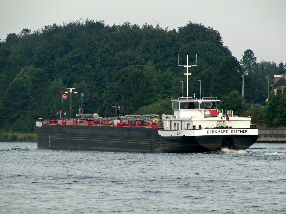 TMS Bernhard Dettmer , 04806430 , am 14.08.2014 im NOK bei Westerrönfeld Richtung Brunsbüttel unterwegs.