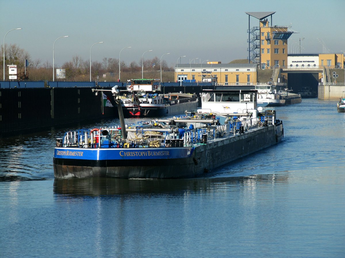 TMS Christoph Burmester (04807170 , 86 x 9,5m) am 27.02.2019 nach dem Verlassen der Schleuse Rothensee im gleichnamigen Verbindungskanal auf Talfahrt.