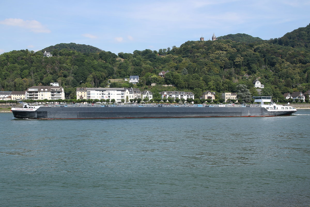 TMS CONSTELLATION, ENI 02328136, Dordrecht/NL, fährt am 22.07.2020 talwärts auf dem Rhein bei Königswinter.