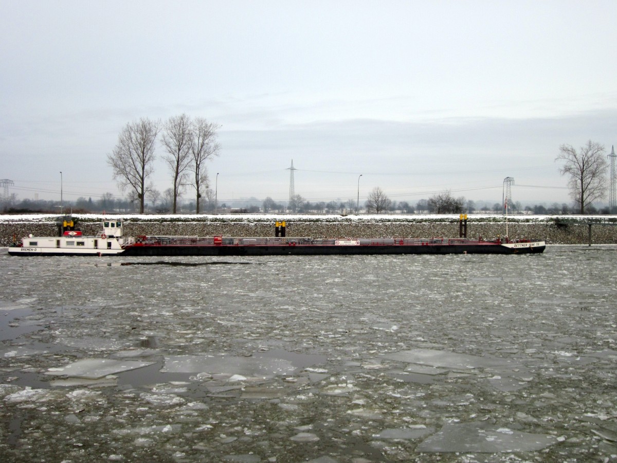 TMS Dettmer Tank 116 (04802310) am 02.02.2014 im Rothenseer Verbindungskanal. 