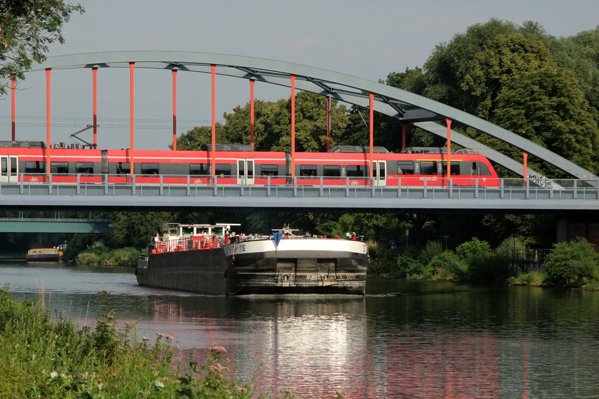 TMS DETTMER TANK 116 (04802310 , 86 x 9m) am 21.07.2016 im Sacrow-Paretzer-Kanal (UHW) auf Talfahrt bei Marquardt.