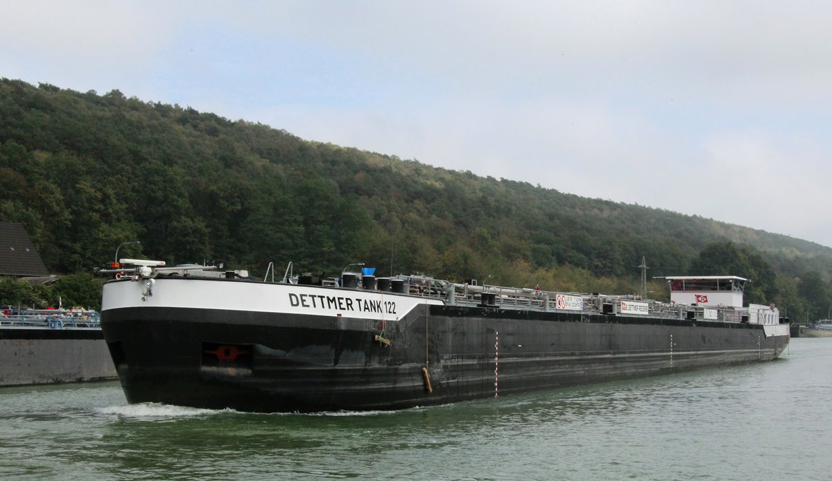 TMS  DETTMER TANK 122  (02336974 , 85,95 x 9,60m) am 30.09.2020 im Dortmund-Ems-Kanal Höhe Bergeshövede auf Talfahrt.