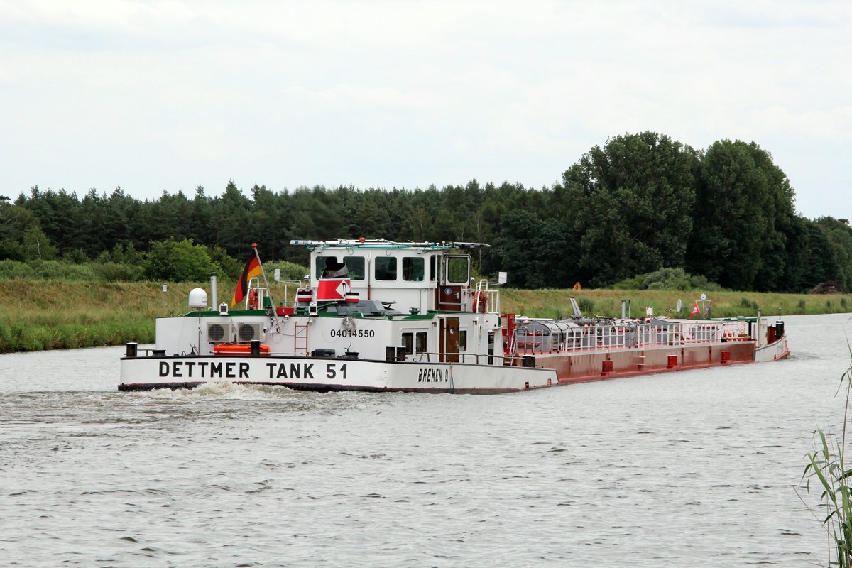 TMS Dettmer Tank 51 (04014550 , 85 x 9m) am 12.07.2016 im EHK (Elbe-Havel-Kanal zw.Kader Schleuse und Schleuse Wusterwitz m. Fahrtrichtung Berlin. 