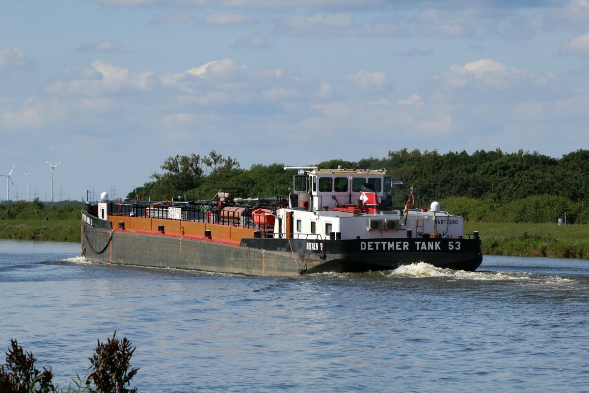 TMS Dettmer Tank 53 (04017280 , 80 x 9m) am 28.08.2017 im MLK bei km 318 mit Fahrtrichtung Haldensleben / WOB in Fahrt.