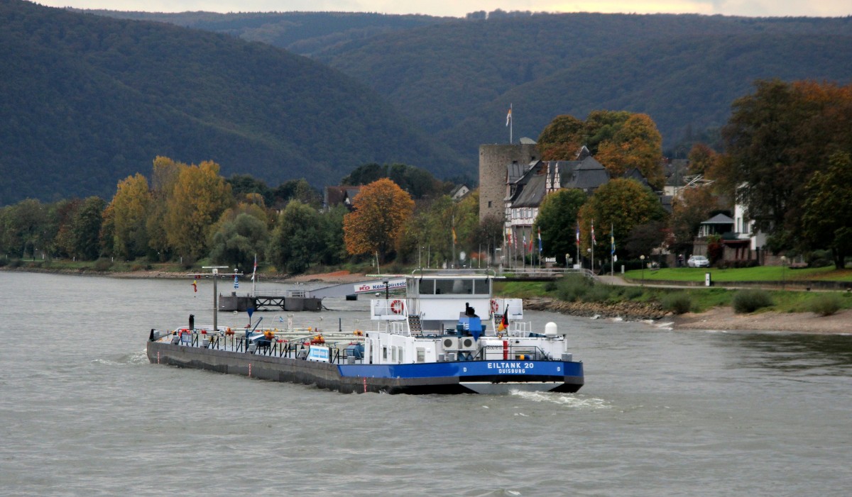 TMS Eiltank 20 (05501610 , 104,99 x 10,50m) am 21.10.2014 bei Rhein-km 582,5 auf Bergfahrt.