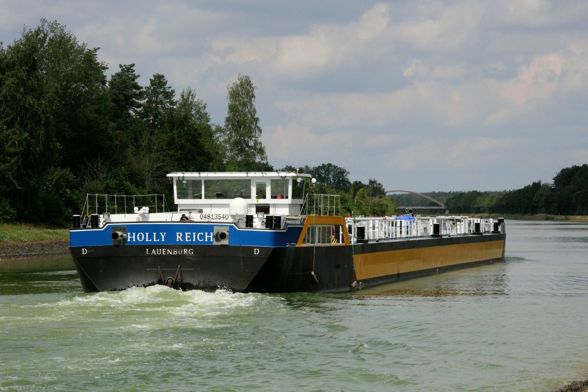 TMS Holly Reich (04813540 , 86 x 9,60m) am 19.07.2019 im Elbe-Seitenkanal Höhe Altenmedingen auf Talfahrt.