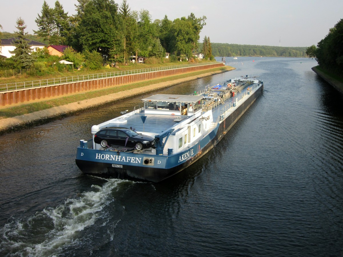 TMS Hornhafen , 02329810 , 86 x 9,60 , am 16.09.2014 im Sacrow-Paretzer-Kanal zw. Nedlitzer Südbrücke u. Jungfernsee auf Bergfahrt. 