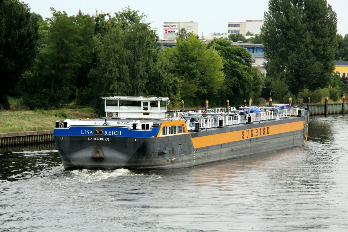 TMS Lisa Reich (04812820 , 85,97 x 9,60m) am 22.07.2018 auf der Spree kurz hinter der Mündung in die Havel auf Bergfahrt zum Berliner Westhafen.