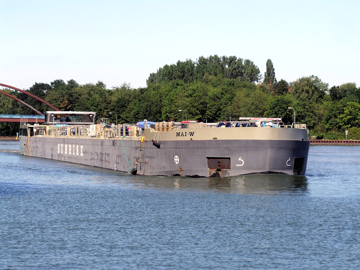 TMS Mai-W (ENI:04812590) Baujahr:2017 L.84,97m B.9,60m T.1558 am 27.06.2019 auf dem DEK am Dattelner-Meer.