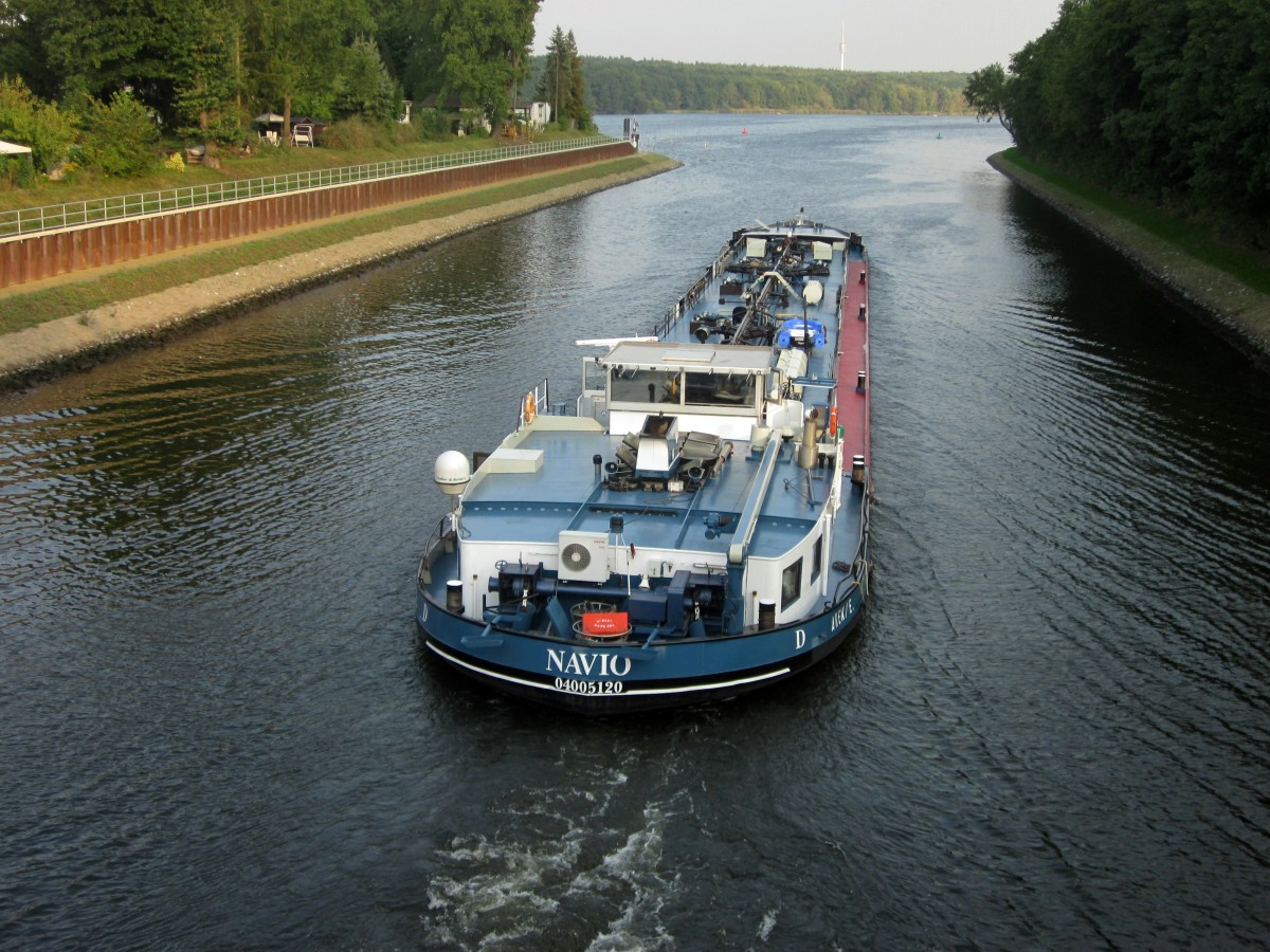 TMS Navio , 04005120 , 85 x 9 , am 16.09.2014 im Sacrow-Paretzer-Kanal zu Berg Richtung Jungfernsee / Berlin.