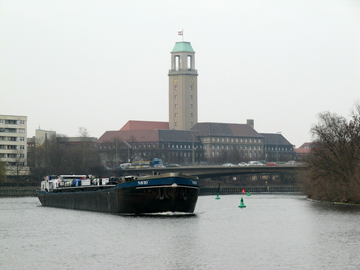 TMS Navio (04005120 , 85 x 9) am 04.03.2014 auf der Havel in Berlin-Spandau zu Tal.