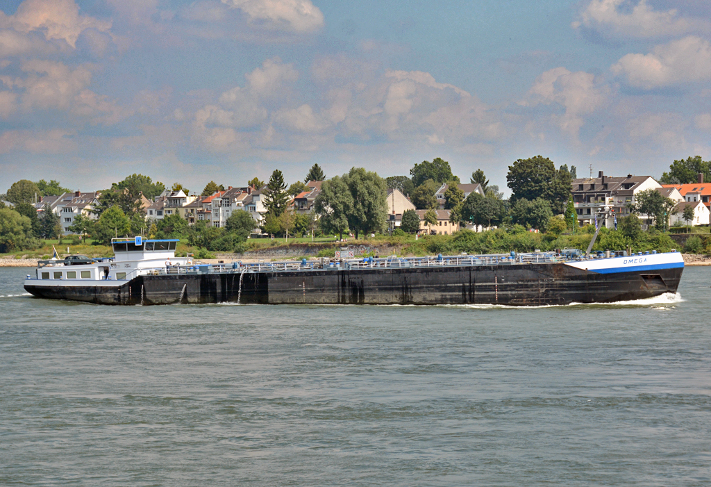 TMS  Omega  auf dem Rhein in Bonn - 14.08.2016
