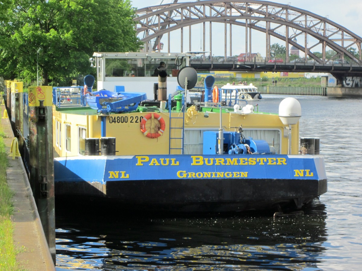 TMS Paul Burmester (04800220 , 81,40 x 9,50) am 13.05.2014 im Spandauer Tankschiffliegehafen. Spandau ist ein Stadtteil in Berlin ! 