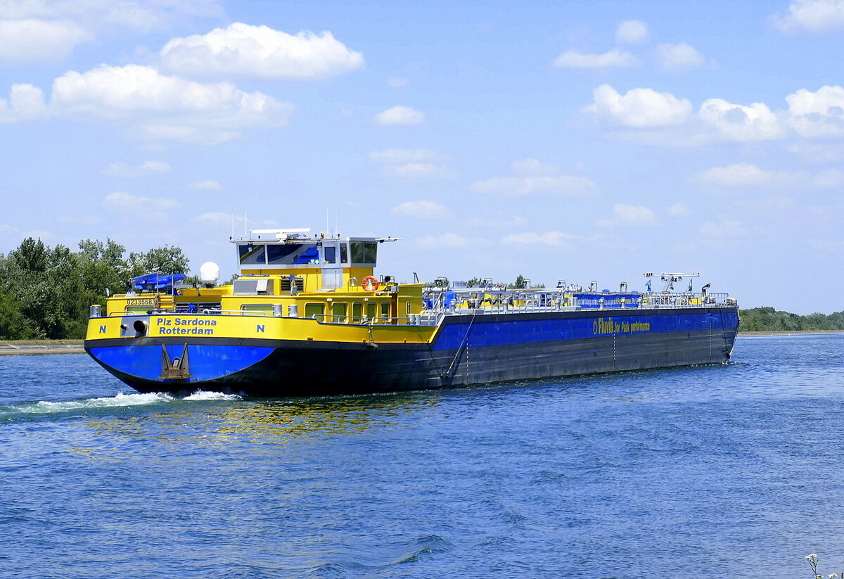 TMS Piz Sardona, ENI 02335683, rheinabwärts vor der Staustufe Rhinau/Elsaß, Heckansicht, Juli 2025