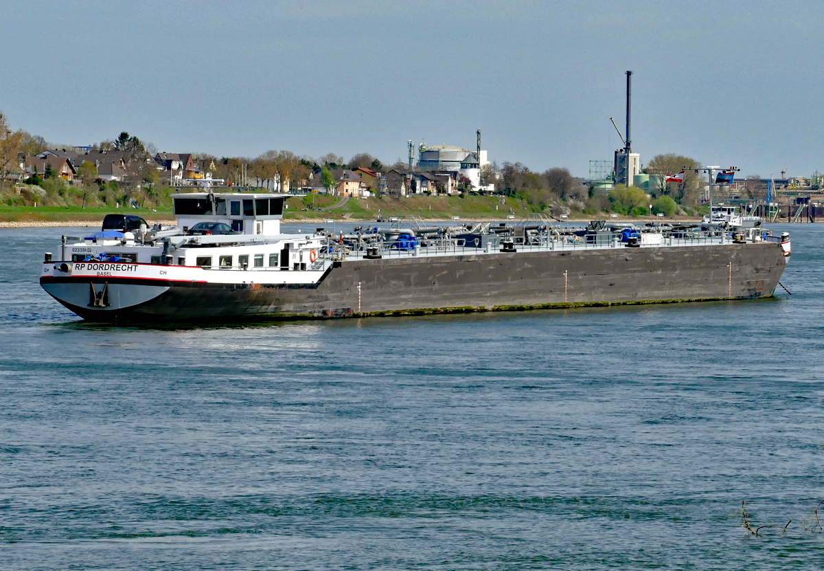 TMS  RP Dordrecht  vor Anker in Wesseling - 31.03.2017