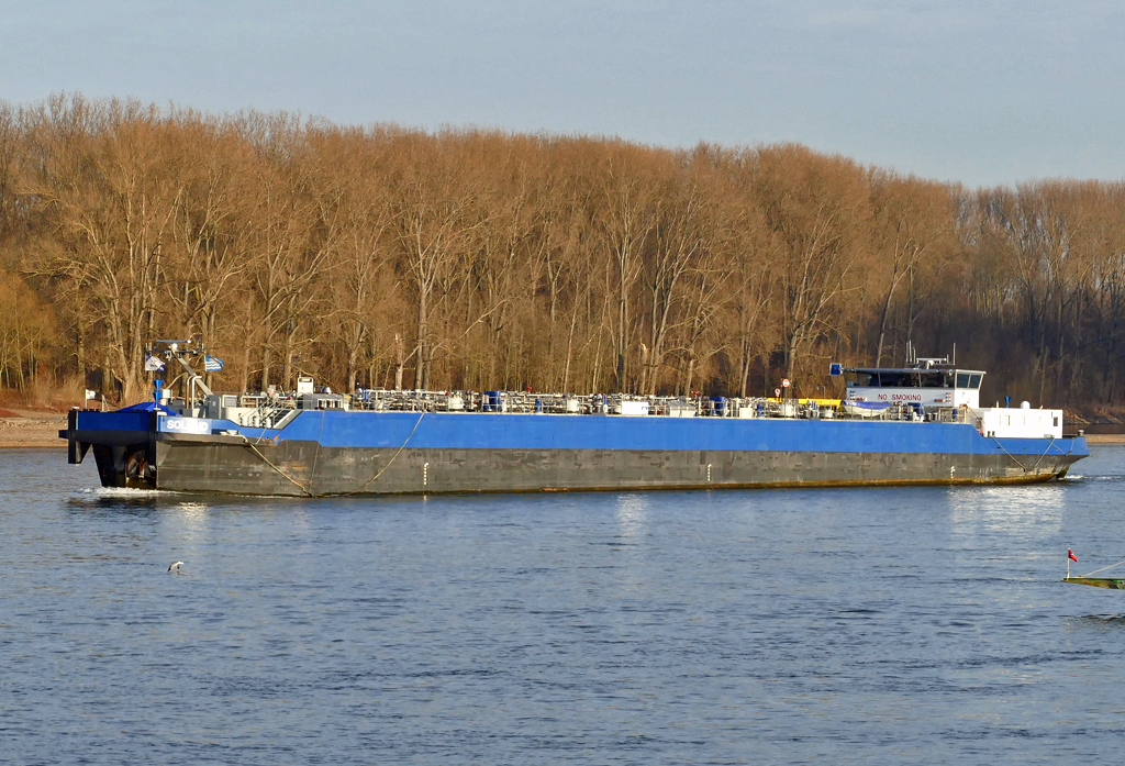 TMS  Solano  auf dem Rhein bei Mondorf - 18.01.2017