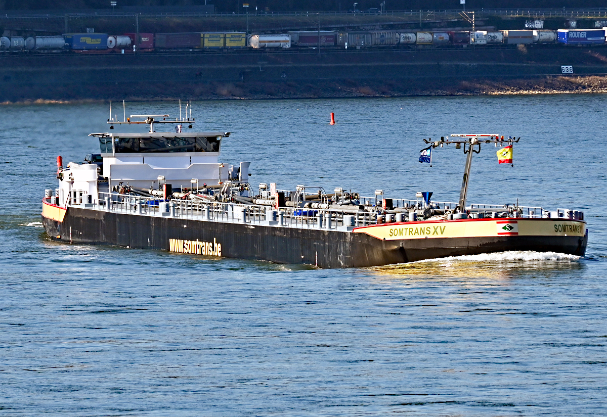 TMS SOMTRANS XV auf dem Rhein bei Remagen - 06.03.2021