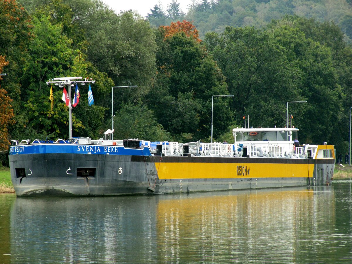 TMS SVENJA REICH (04813690 , 86 x 9,60m) mußte am 03.10.2020 vor der Schleuse Bevergern / DEK  Feierabend machen  , die Schleuse machte auf Grund des Feiertages um 14:00 Uhr dicht.