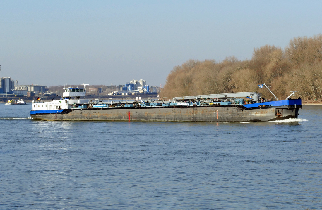 TMS  Viktoria-Jaegers  auf dem Rhein in Wesseling - 14.02.2017