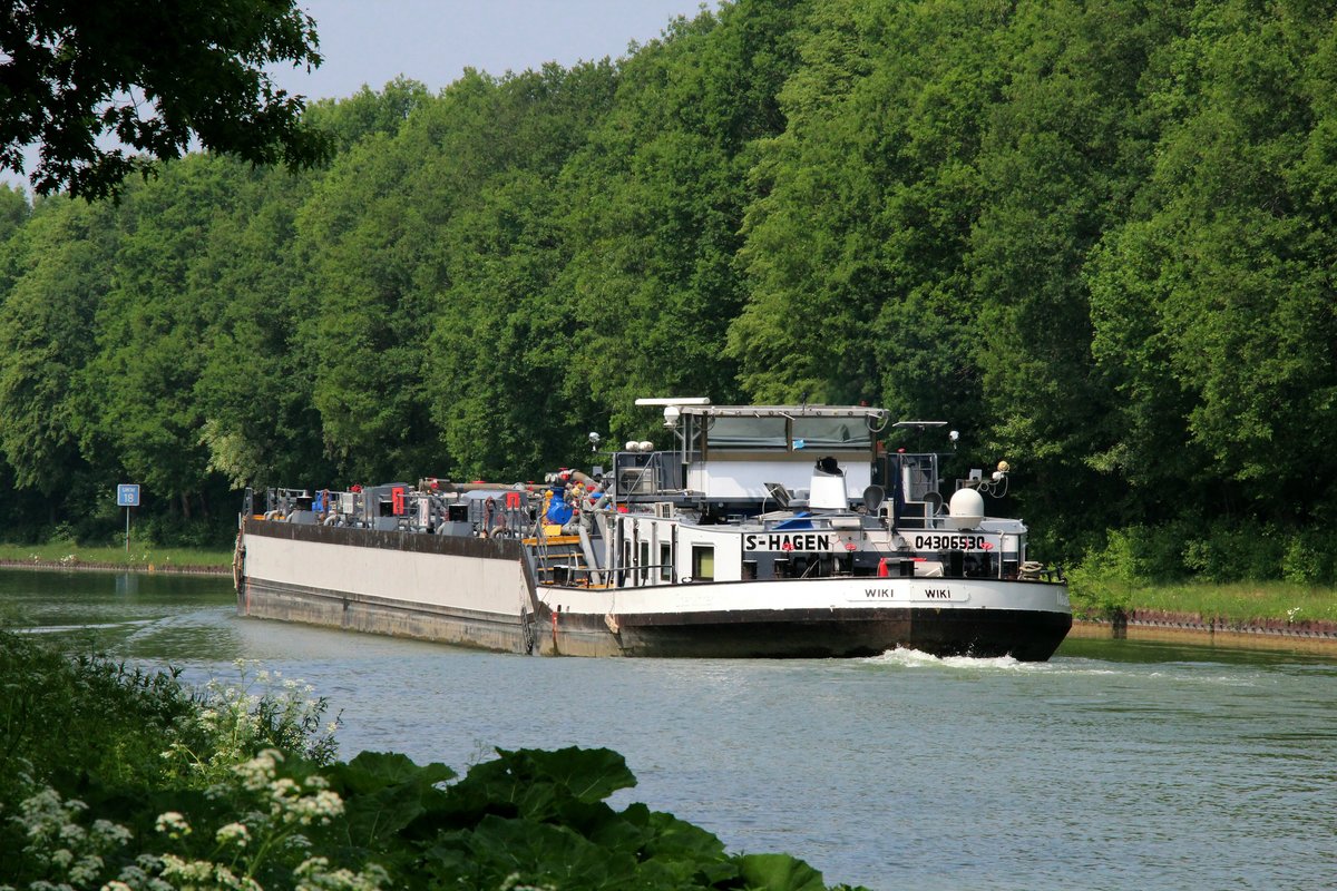 TMS Wiki (04306530 , 85,96 x 9,50m) am 13.05.2018 im DEK zw. den Schleusen Bevergern und Rodde auf Talfahrt.