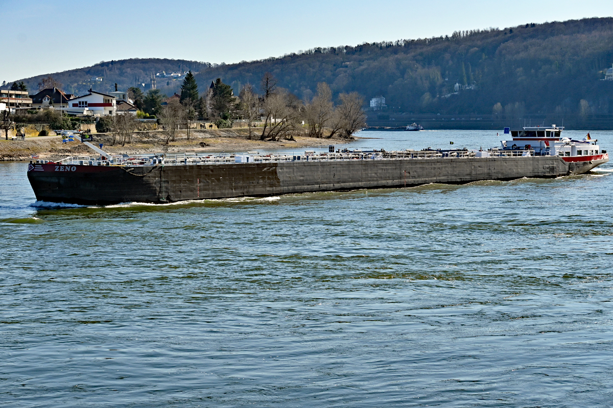 TMS ZENO auf dem Rhein bei Unkel - 06.03.2021