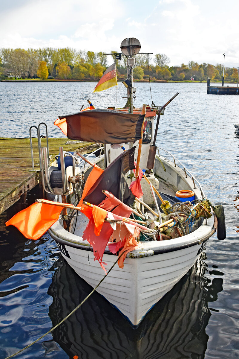 TRA 11 JAN am 02.11.2022 in Lübeck-Travemünde