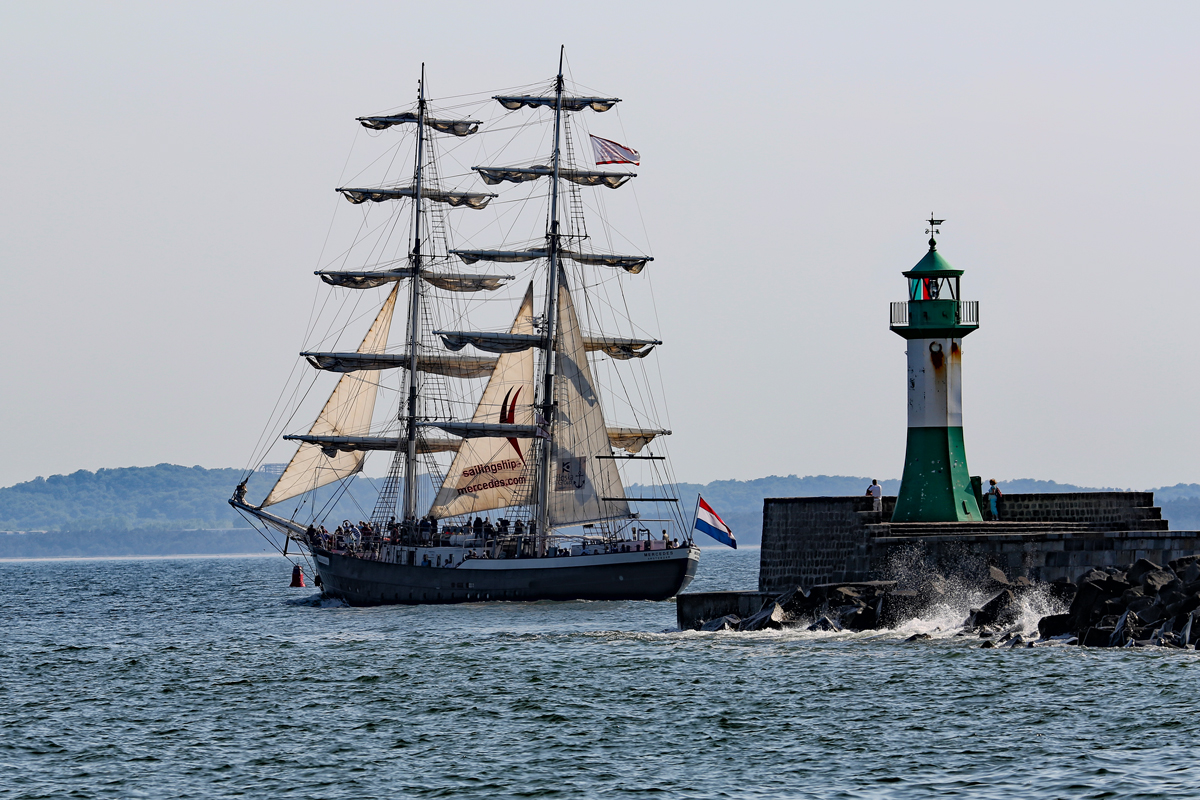 Traditionsschiff MERCEDES (IMO 5156658) am Sassnitzer Leuchtturm. - 09.06.2018
