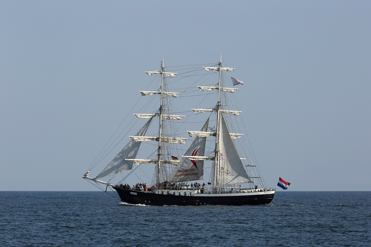 Traditionsschiff MERCEDES (IMO 5156658) vor Rügens Kreideküste Höhe Wissower Klinken. - 09.06.2018
