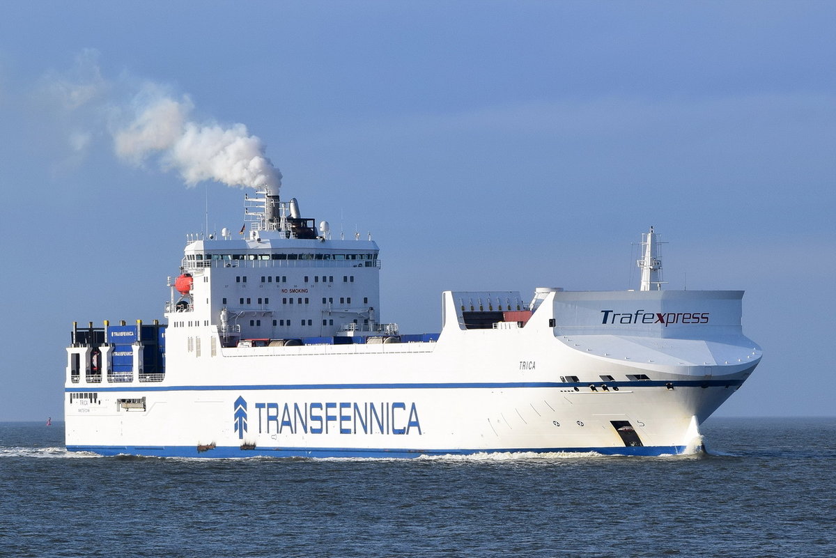 TRICA , Ro-Ro Cargo , IMO 9307384 , Baujahr 2007 , 205 × 25.8m ,640 TEU , 29.03.2018 Cuxhaven Alte Liebe
