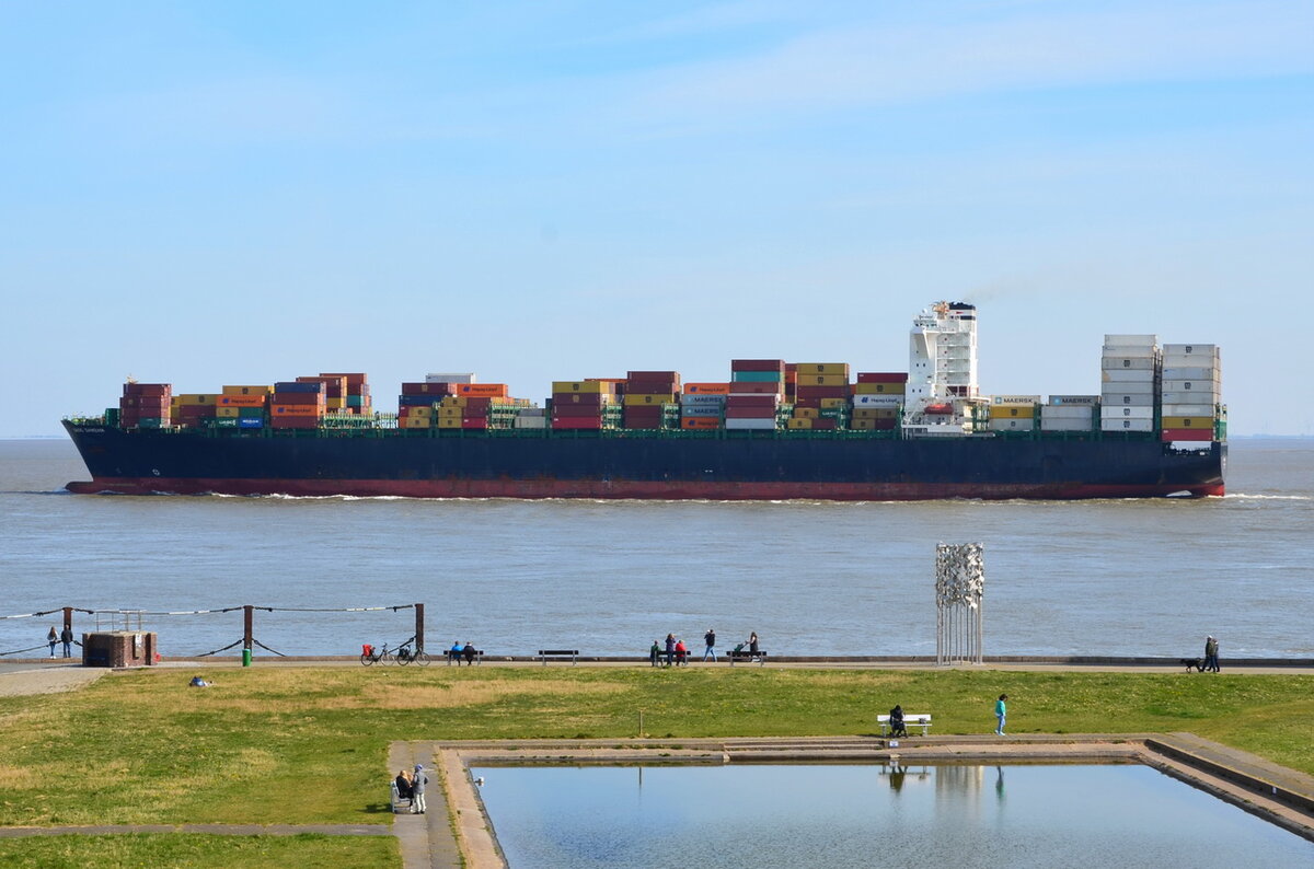 UASC ZAMZAM , Containerschiff , IMO 9699127 , 299.92 x 48.26 m , Baujahr 2014 , 9034 TEU , Cuxhaven , 21.04.2022