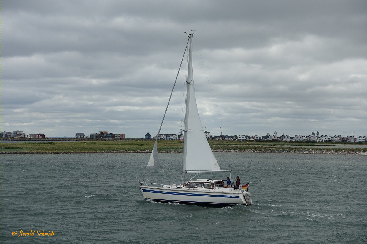 Unbekanntes Einmastsegelschiff auf der Schlei am 27.6.2019 /