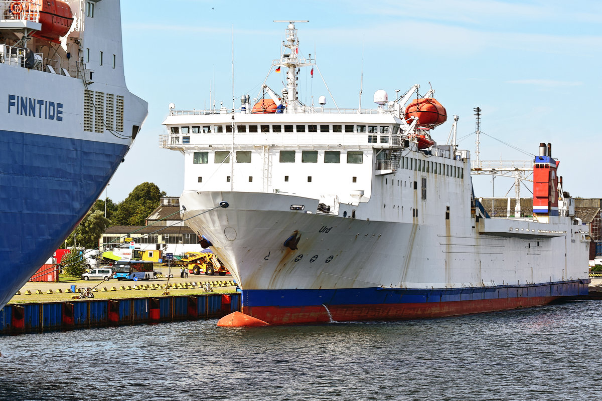 URD, registriert unter der IMO-Nummer 7826855 und MMSI 219000776, am Skandinavienkai in Lübeck-Travemünde. Aufnahme vom 31.08.2016