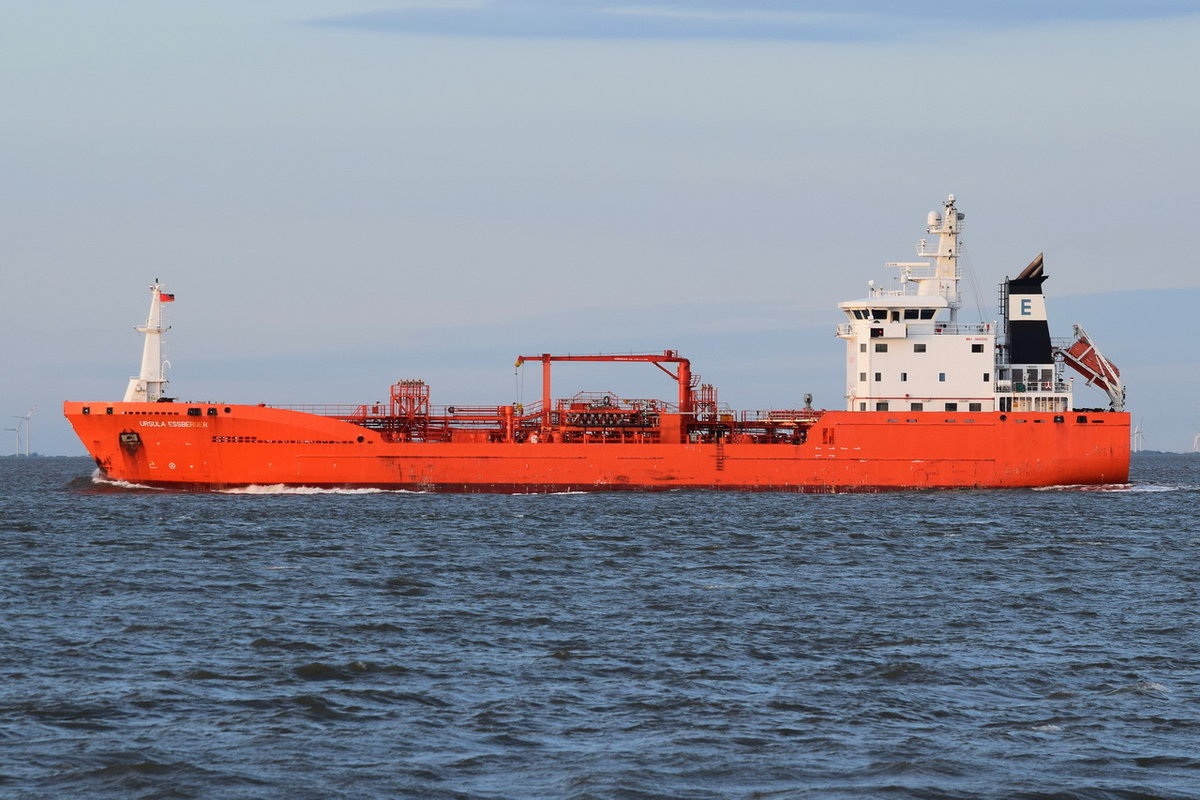 Ursula Essberger , Tanker , IMO 9480992 , Baujahr 2011 , 99 × 17.2m , Cuxhaven , 14.05.2019