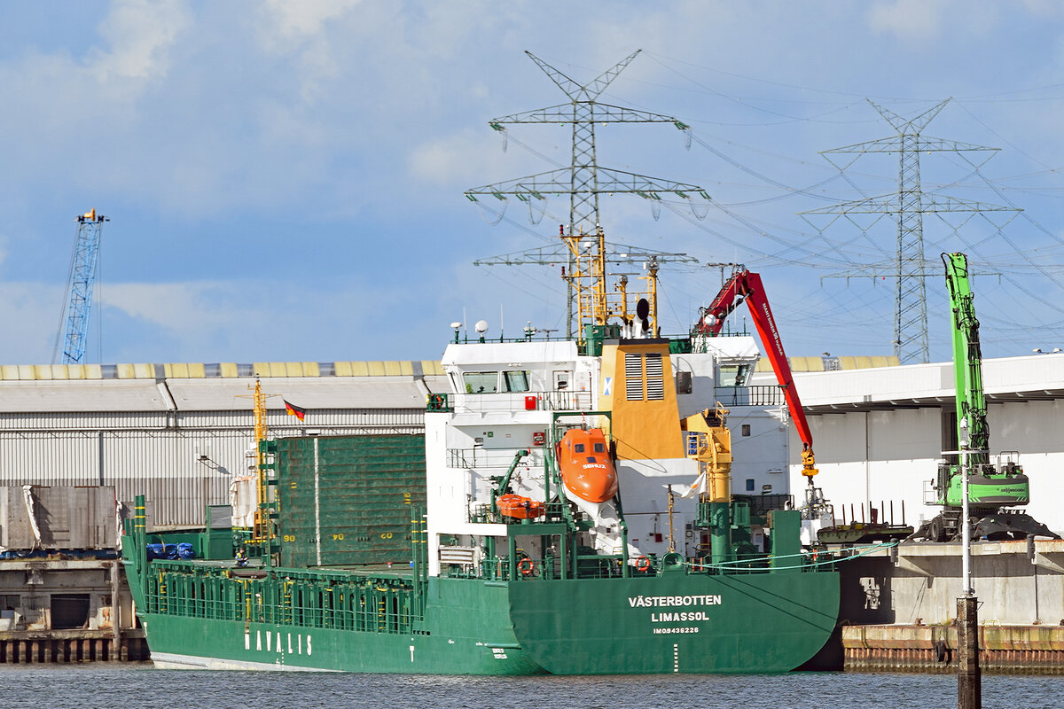 VÄSTERBOTTEN (IMO 9436226) am 08.10.2022 im Hafen von Lübeck, Lehmannkai 2