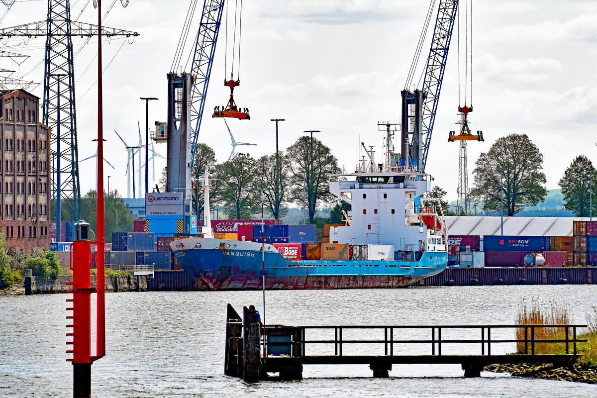 VANQUISH (IMO: 9116199) am 5.5.2019 bei der Oelmühle Lübeck liegend