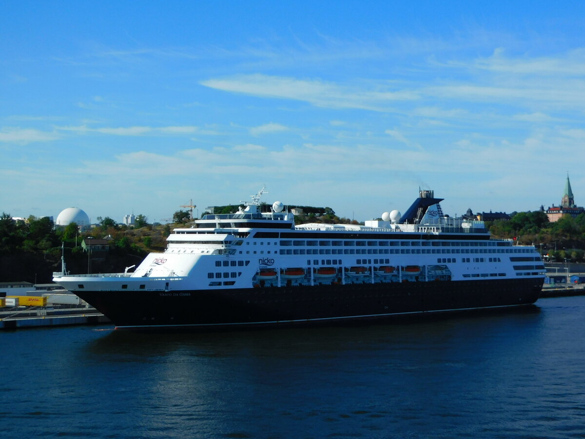 VASCO DA GAMA; Nicko Cruises; Stockholm 12.08.21, gesehen von Bord der Gabriella