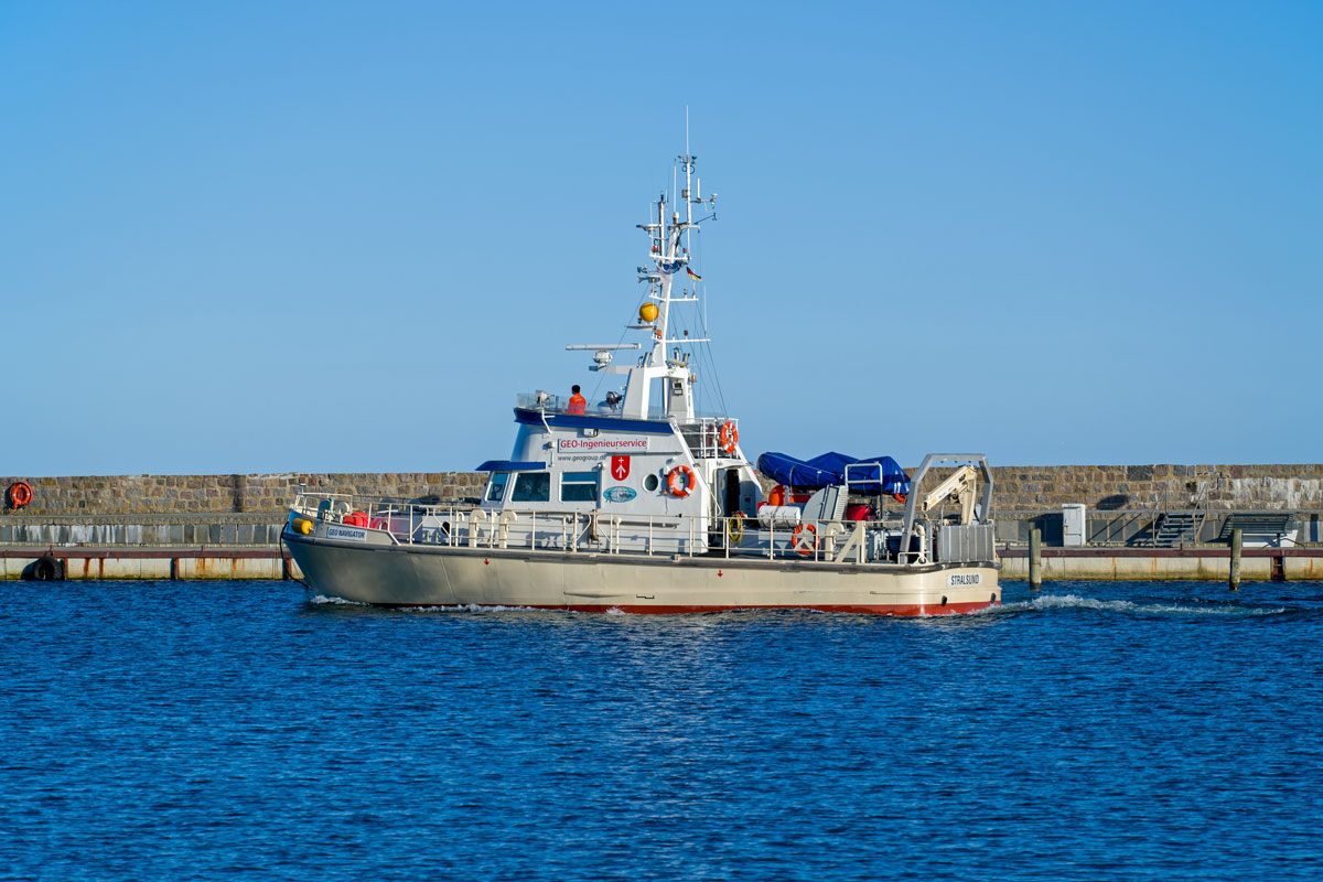 Vermessungsschiff GEO NAVIGATOR im Sassnitzer Hafen. - 19.03.2019
