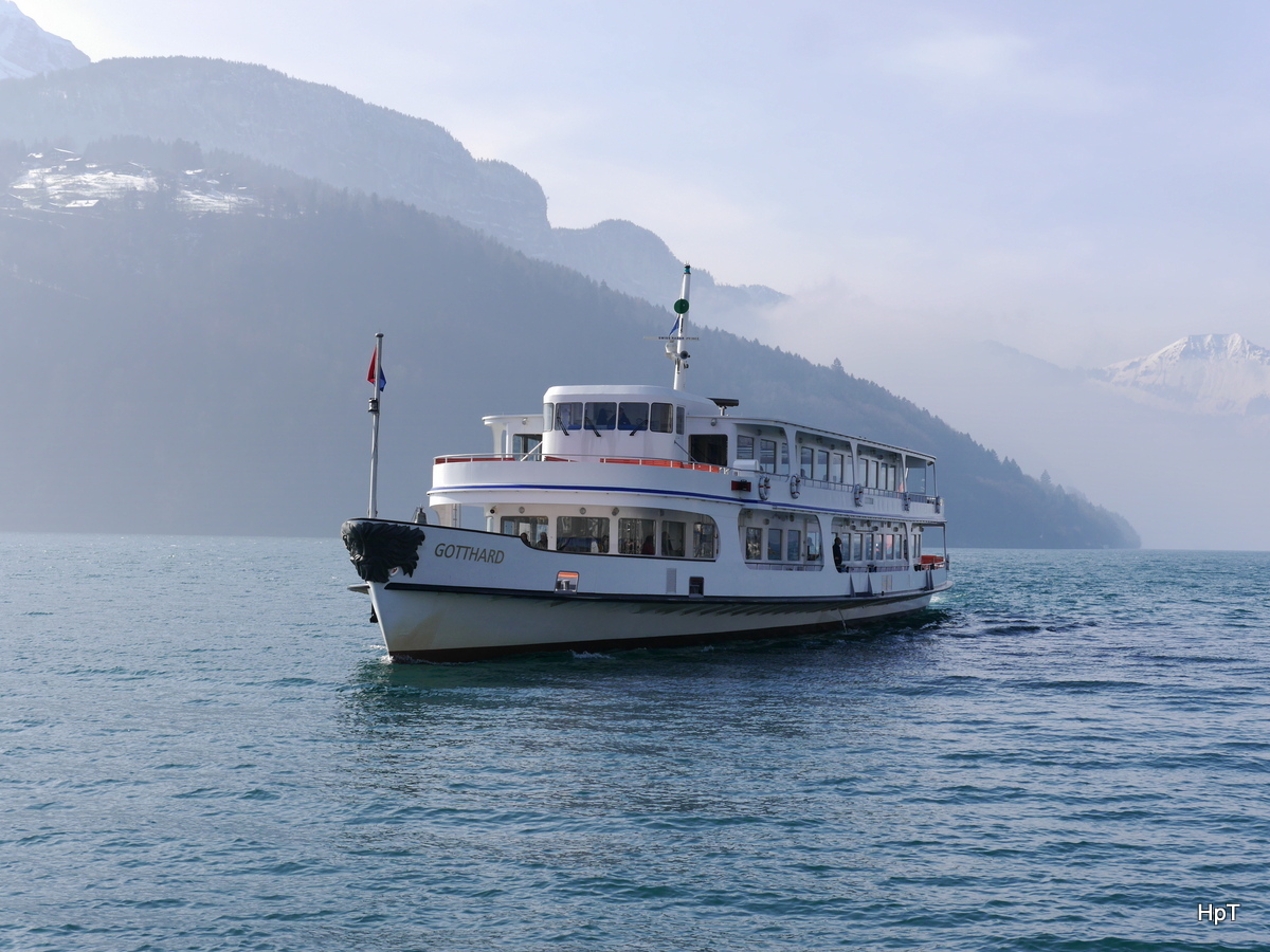 Vierwaldstättersee - MS Gotthard unterwegs bei Brunnen am 27.02.2016