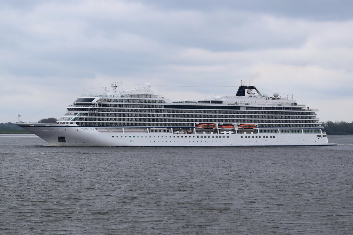 VIKING SKY , Kreuzfahrtschiff , IMO 9650420 , Baujahr 2017 , 228.28 × 34m , 930 Passagiere , 14.04.2019 , Grünendeich